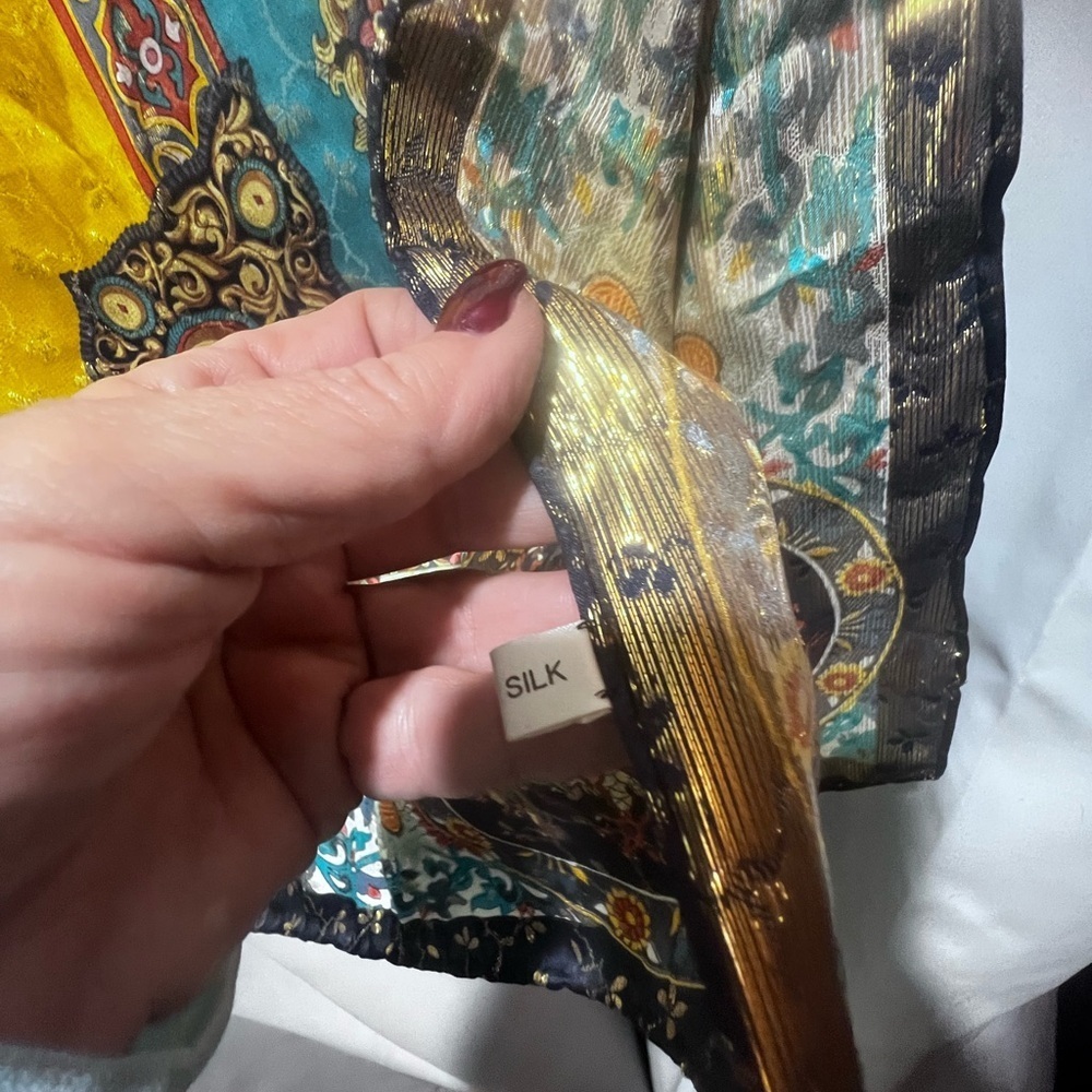 Vintage 34” Silk Scarf Ornate Medallion Baroque Print Yellow Teal Large Square - Picture 3 of 8